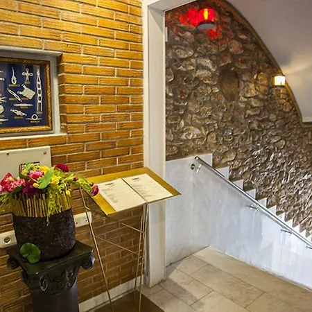 Ampolla Sol Отель 2*