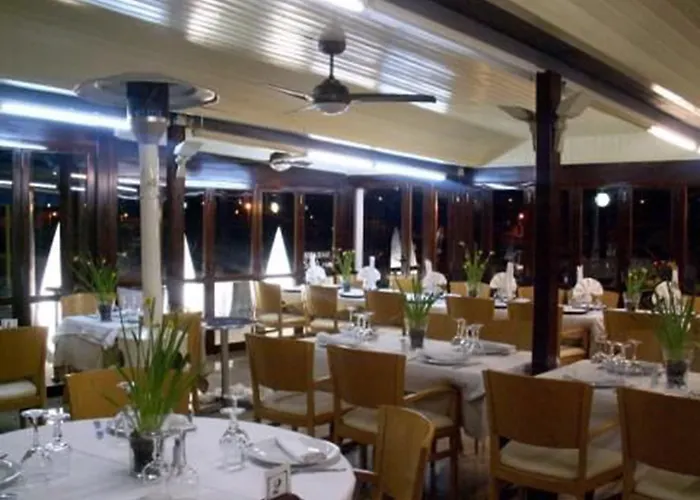 Ampolla Sol Hotel