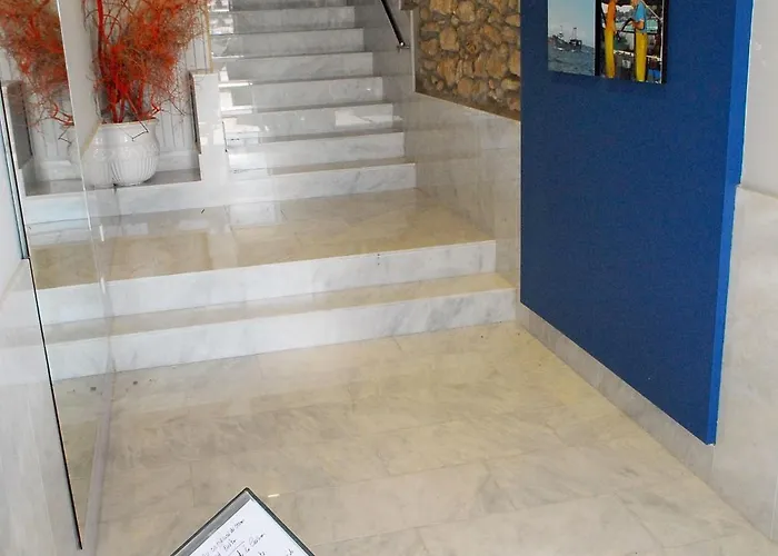 Ampolla Sol Hotel