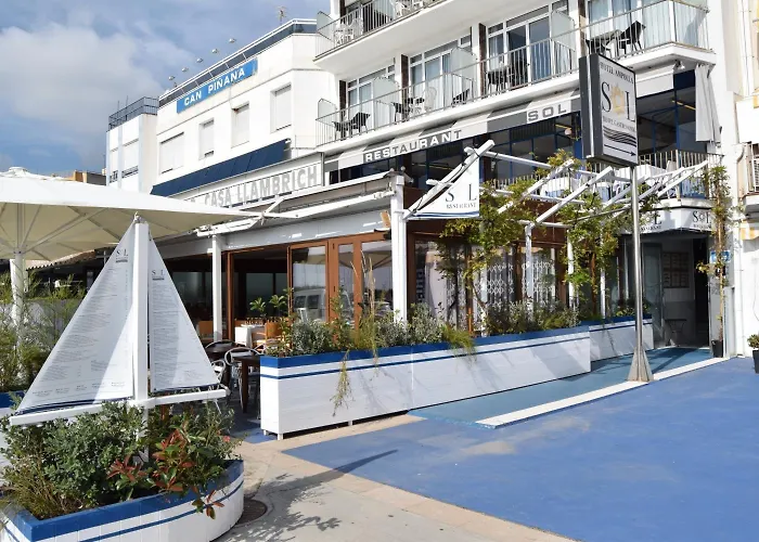 Ampolla Sol Hotel